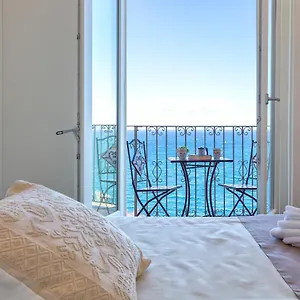 Appartement Terrazza & Romantica Sospese Sul Mare Del Borgo Antico --- Terrace & Romantic Over The Sea Of The Ancient Village, Castelsardo